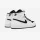 Air Jordan 1 Mid Alternate Think 16 554724 121 Nero For Sale